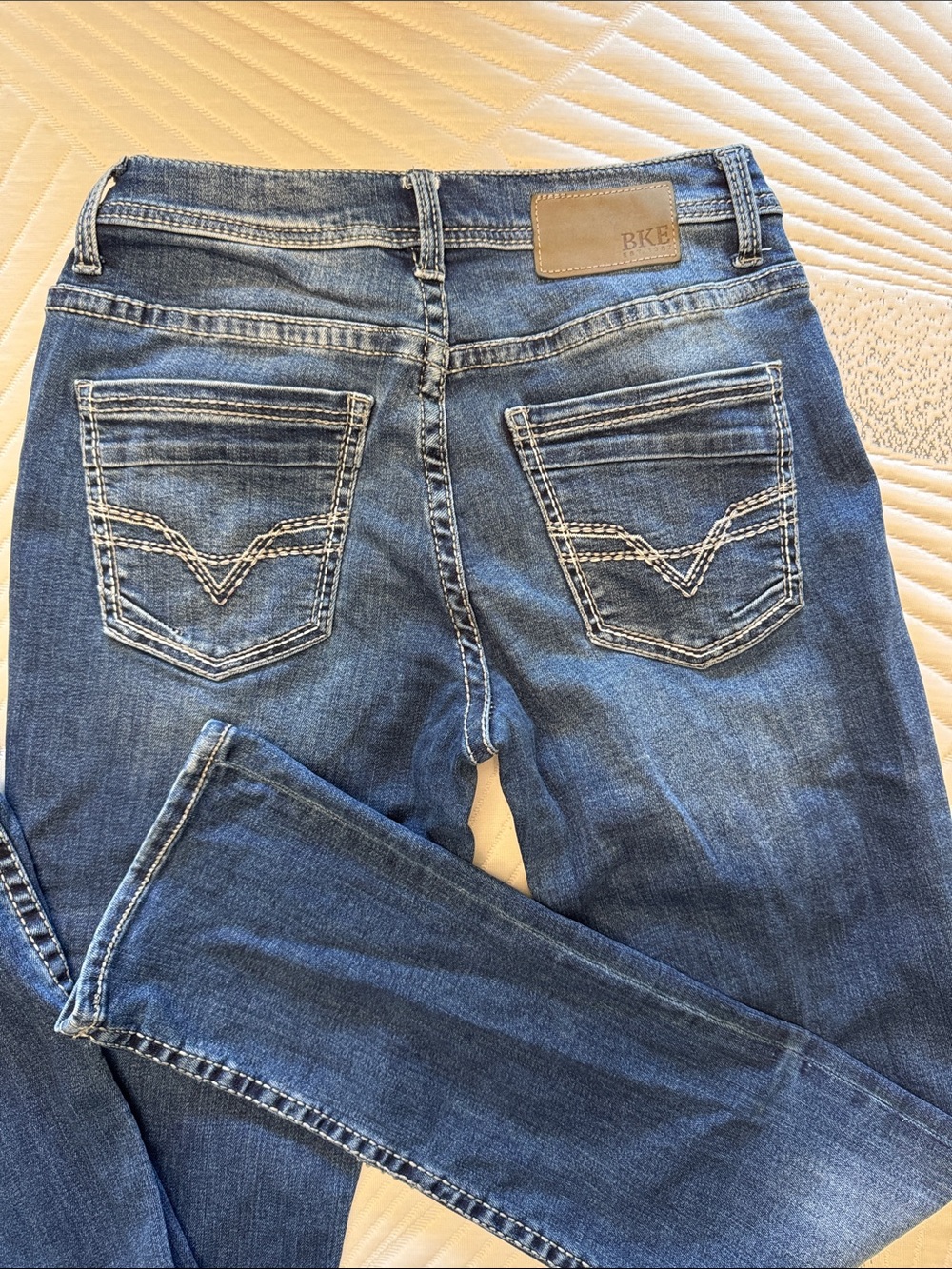 BKE Men's Medium Blue Slim Straight Jeans with White Contrast Stitching